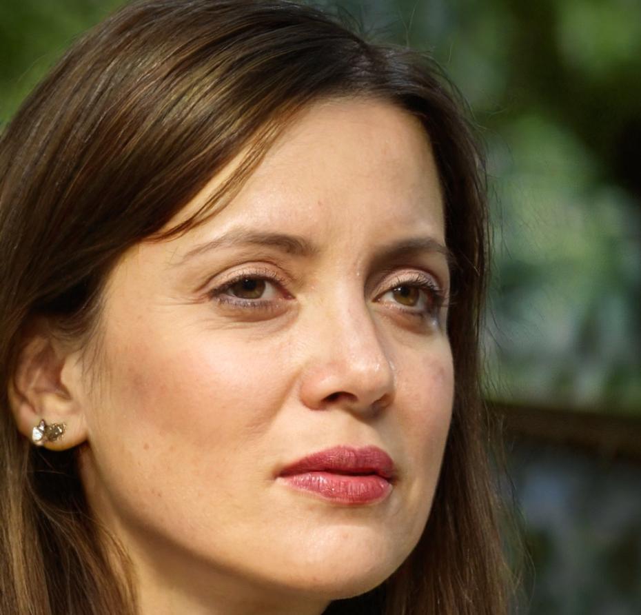 Dra. Elena Martínez, Especialista en Aprendizaje Remoto